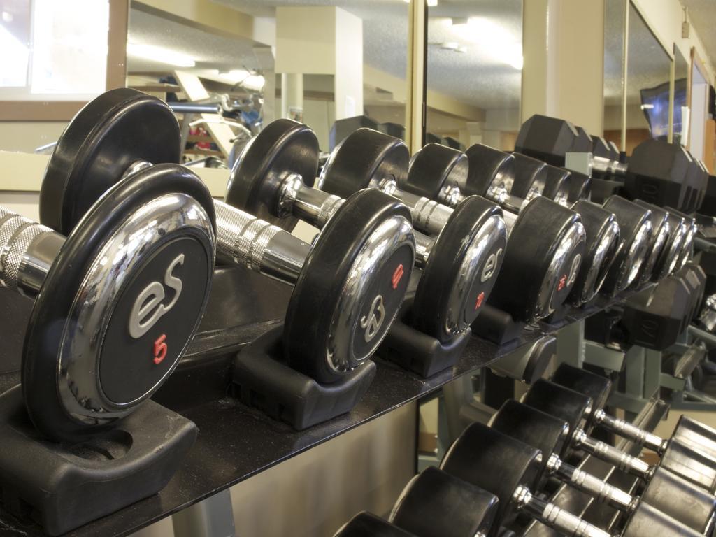 Ypc Fitness & Accomodations Invermere Δωμάτιο φωτογραφία