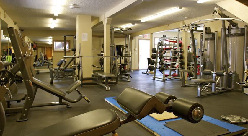 Ypc Fitness & Accomodations Invermere Δωμάτιο φωτογραφία