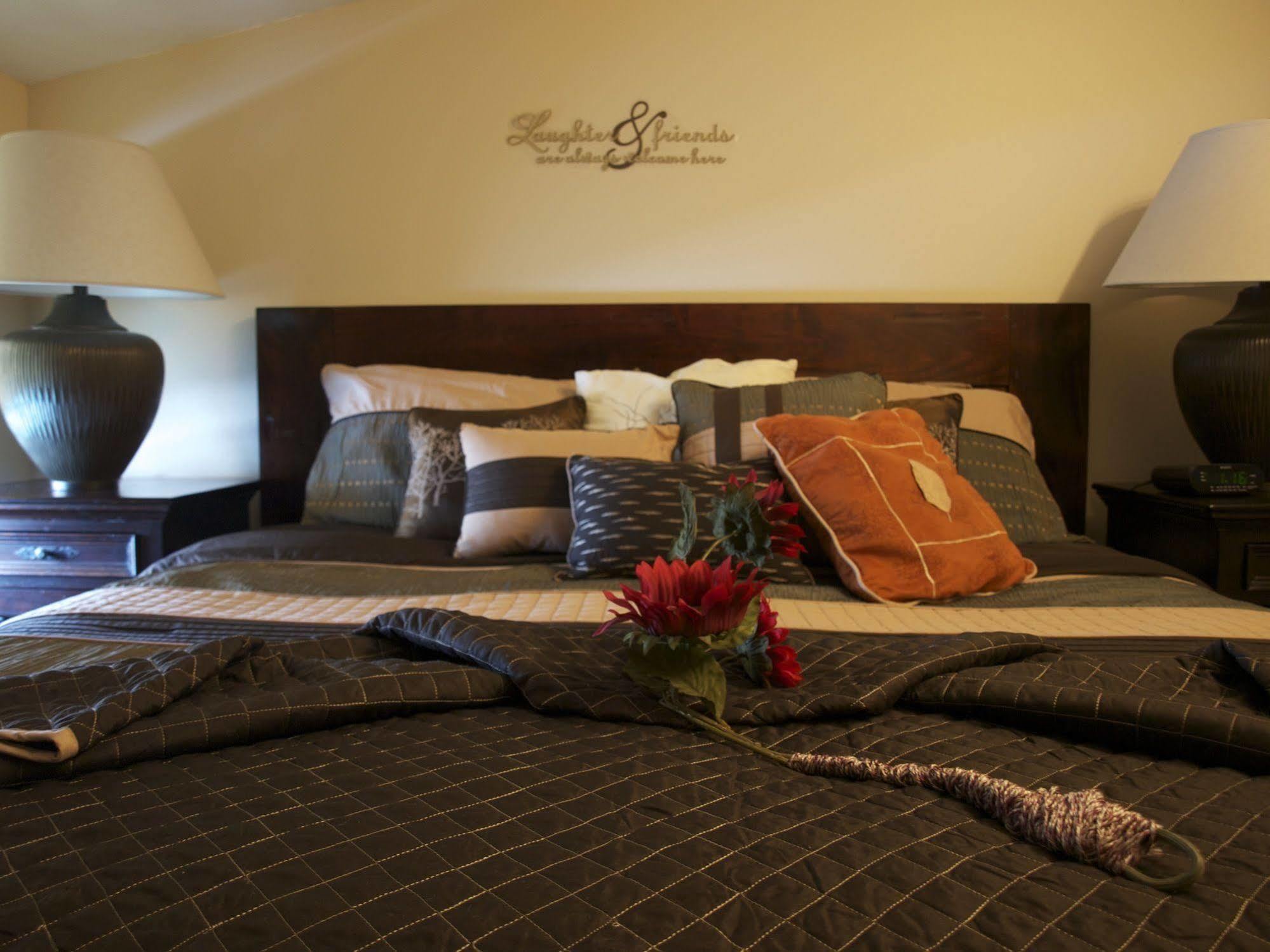 Ypc Fitness & Accomodations Invermere Εξωτερικό φωτογραφία